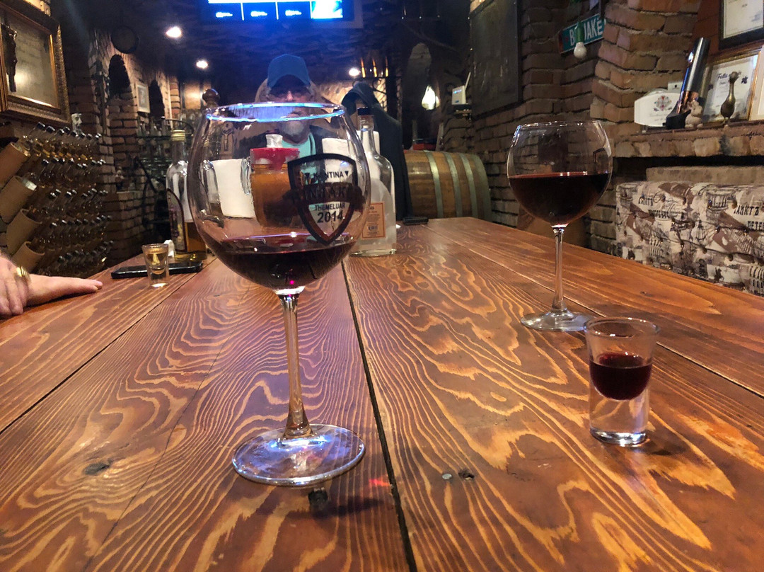 Tirana County餐馆和美食-Kantina Binjaket Winery Binjaket