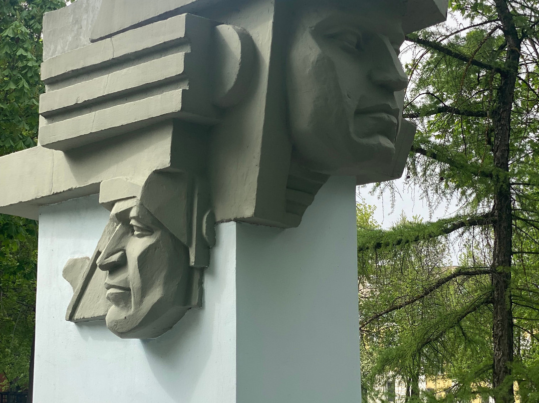 Monument to the Barashev Crew Hero of the Soviet Union-Lipetsk必去景点