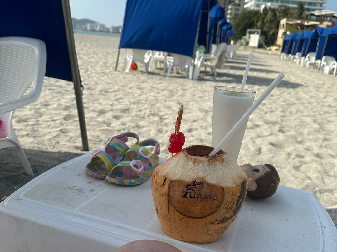 祖阿纳海滩度假酒店主图
