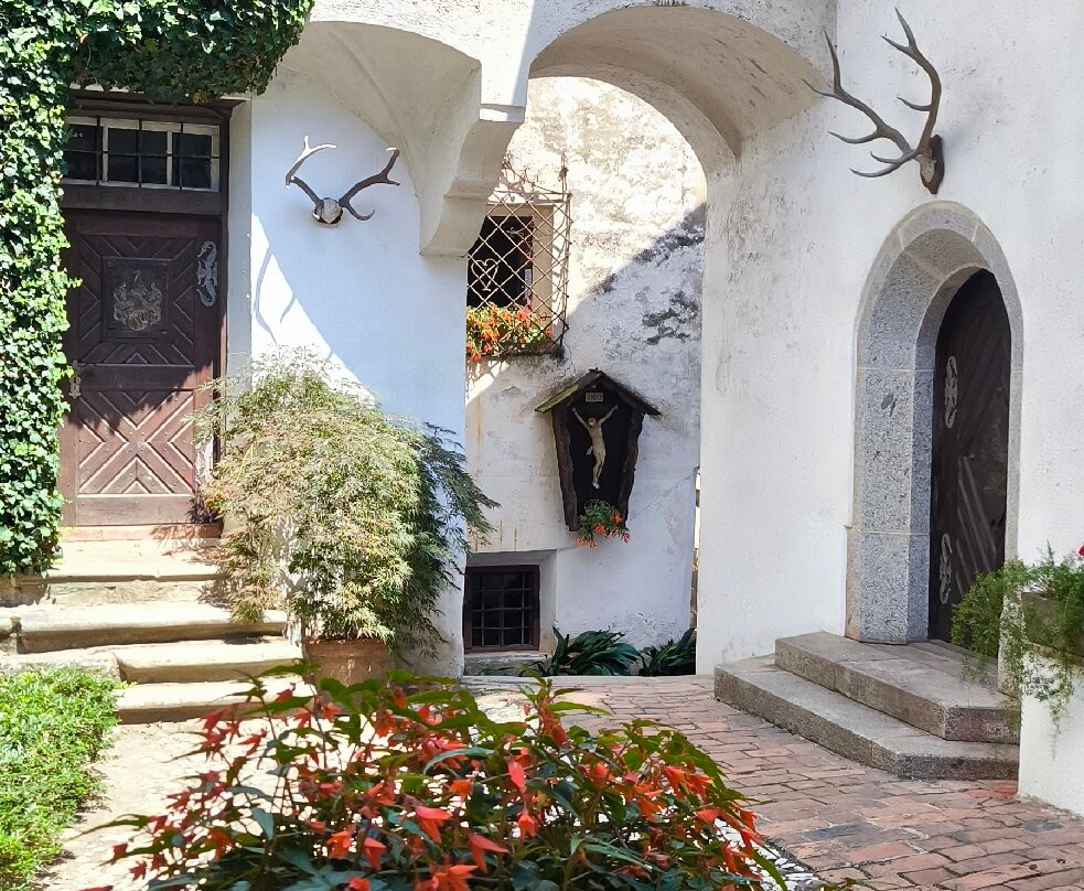 Castel Monteleone-Cermes必去景点