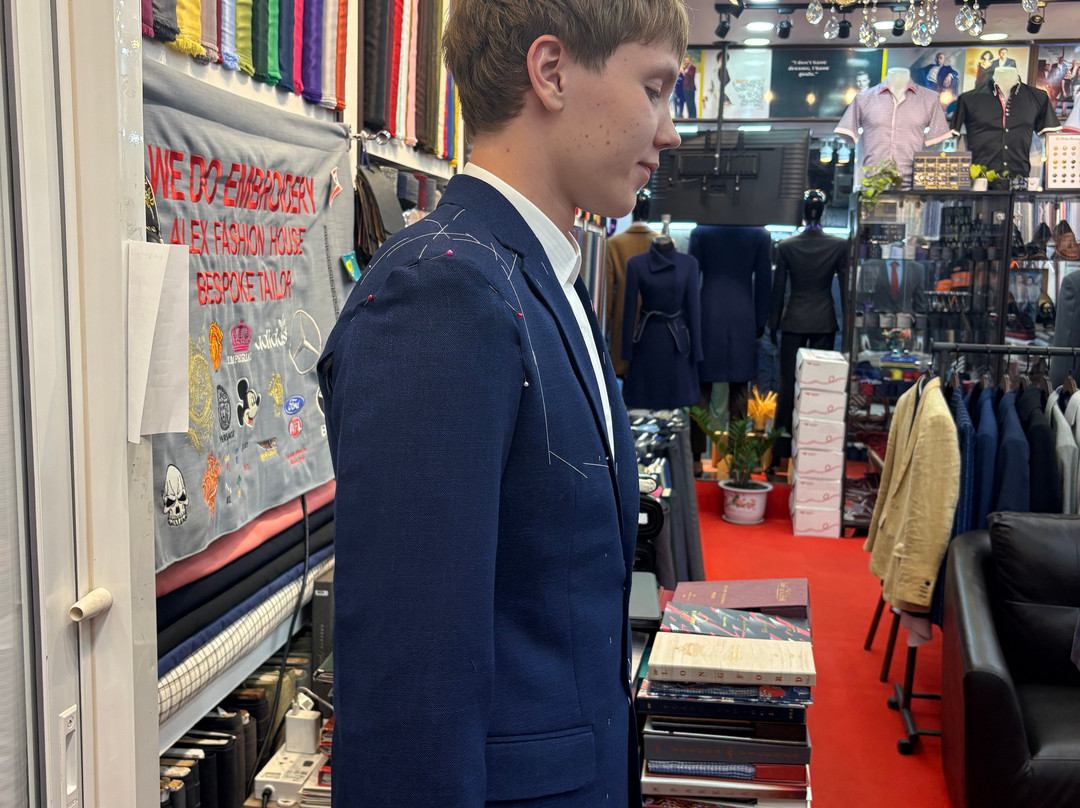 The Alex Fashion House. Bespoke Tailor-卡伦必去景点