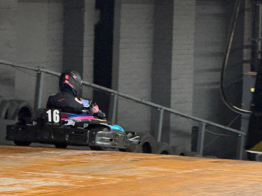 TeamSport Indoor Go Karting South London Mitcham-Mitcham必去景点