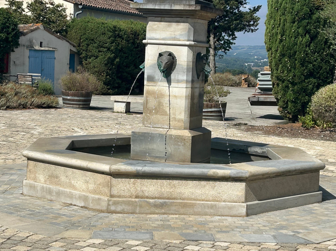 Domaine La Louviere-Malvies必去景点