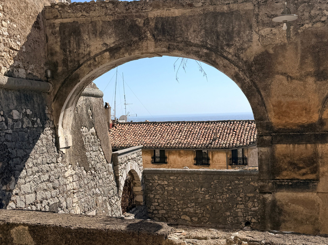 Castello Caetani-Sermoneta必去景点