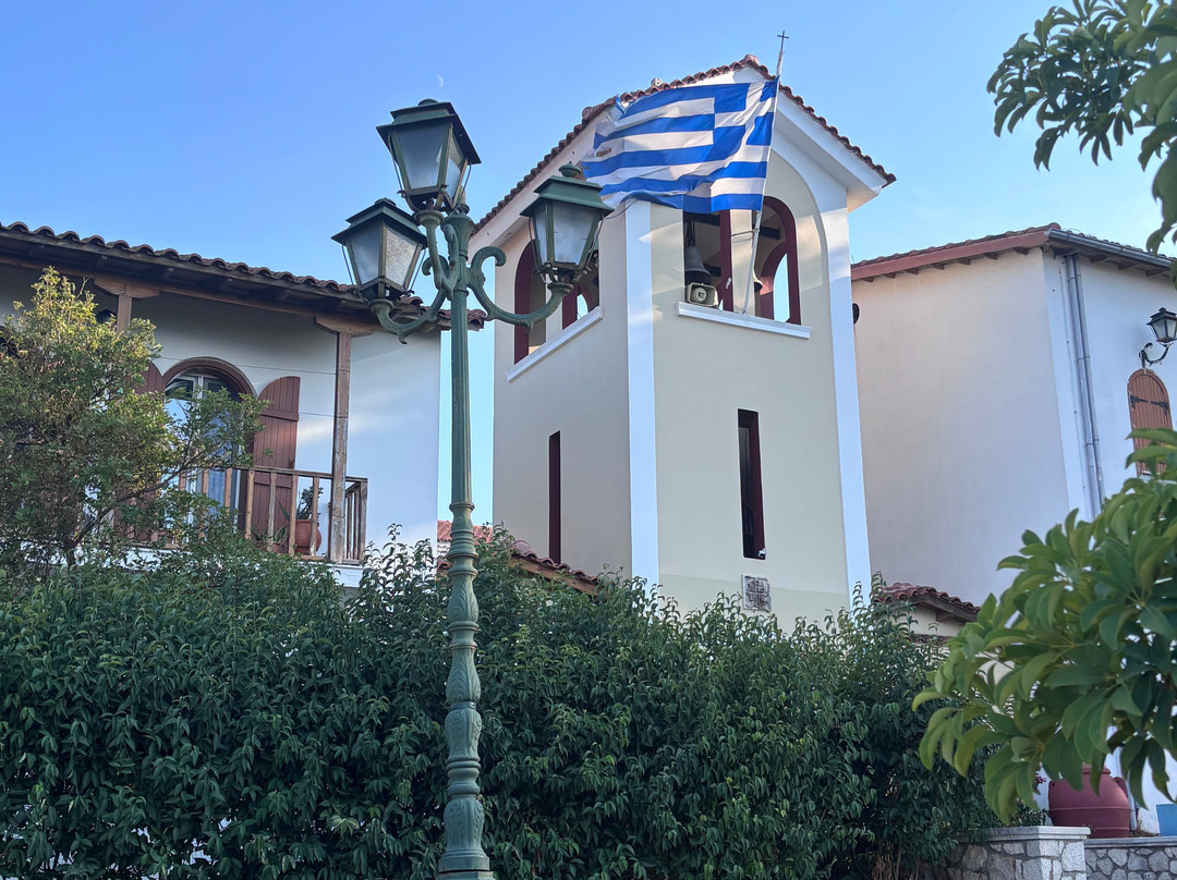 Lefkada Monastery οf Faneromeni-Tsoukaladhes必去景点