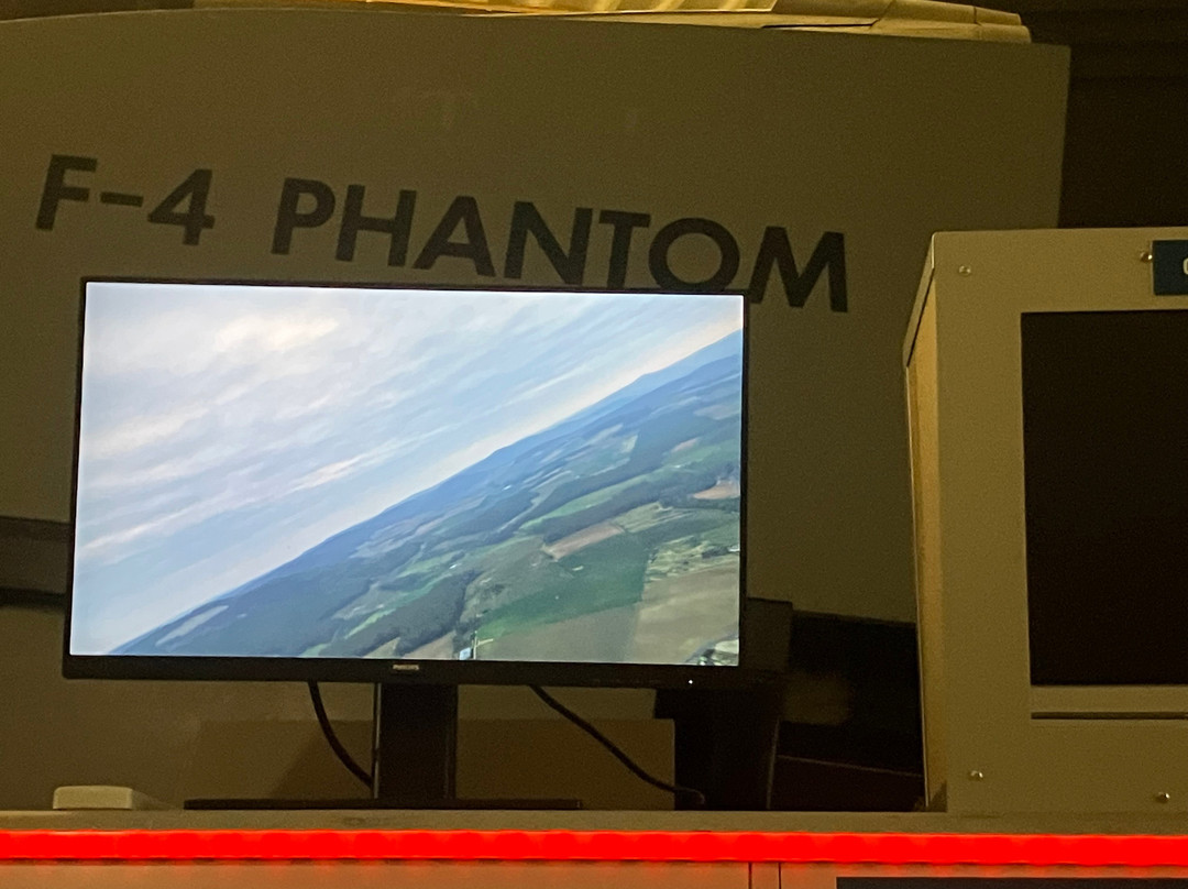 Aerospace Experience Flight Simulators-彼得伯勒必去景点
