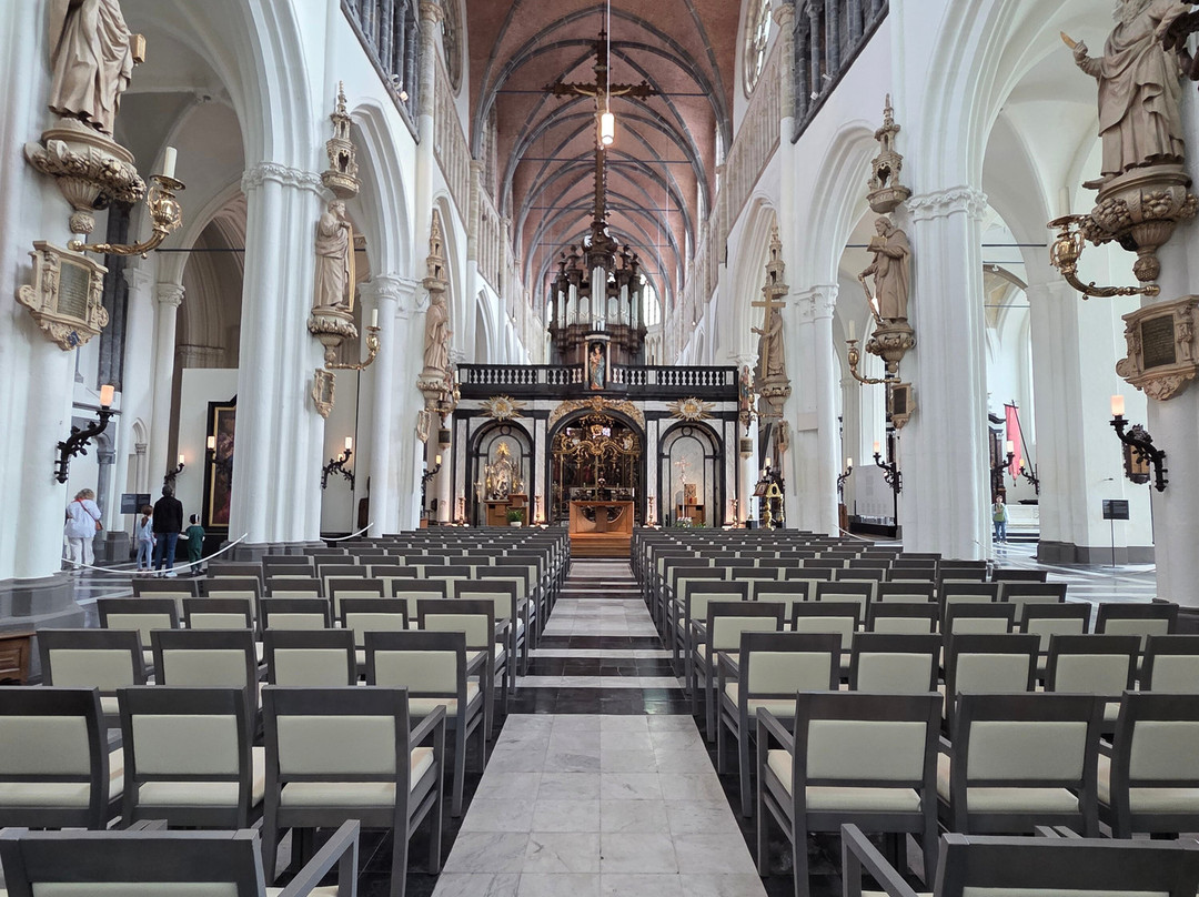 Onze-Lieve-Vrouwekerk-布鲁日必去景点