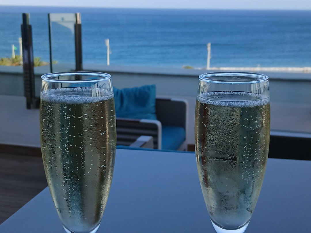 熔岩海滩酒店主图