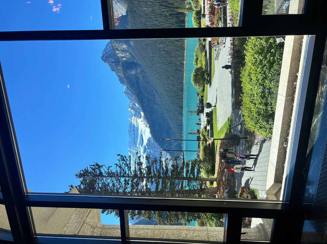 Fairmont Chateau Lake Louise-路易斯湖必去景点