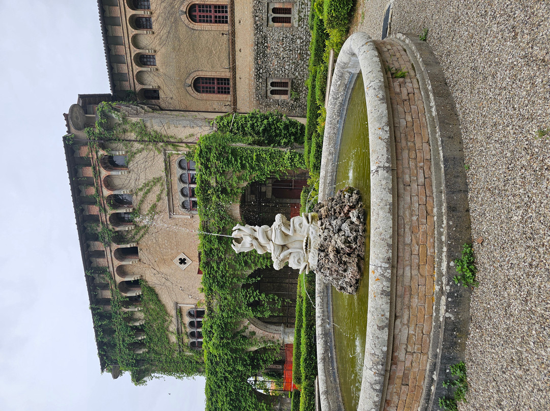 Villa d'Ayala-Valva-Valva必去景点