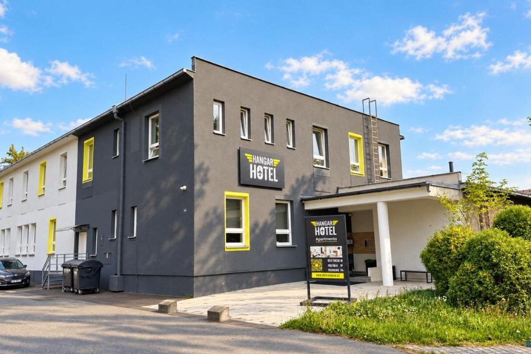 Hotel Hangar