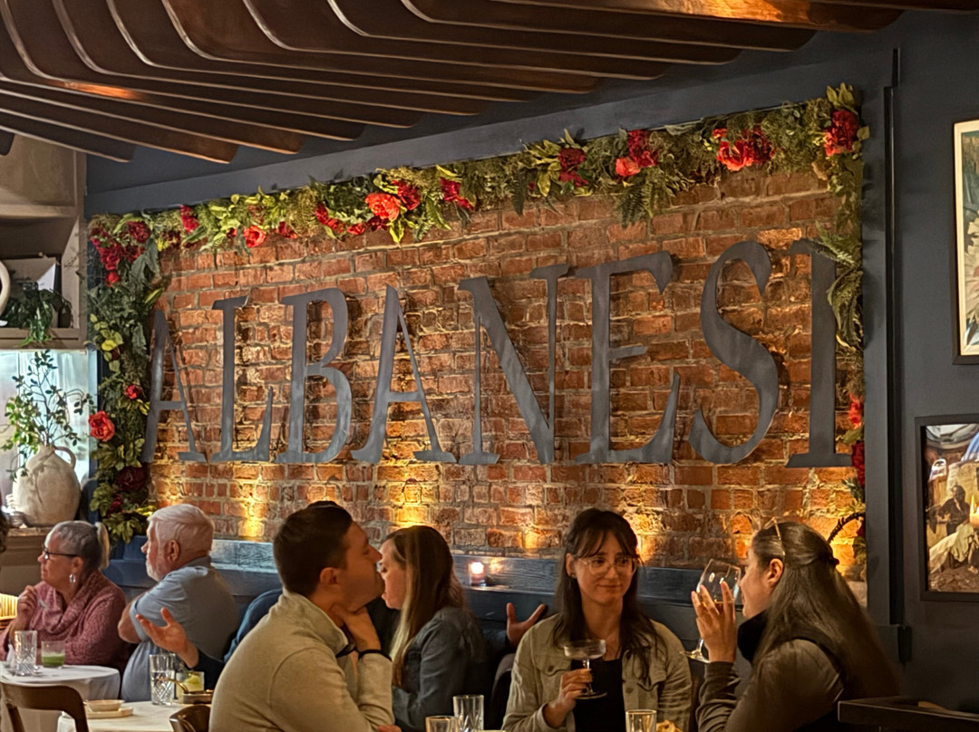 Albanesi Restaurant And Bar