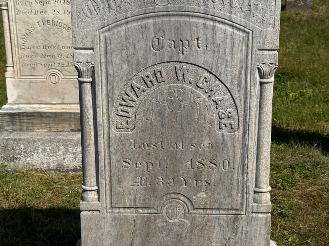 North Edgecomb Cemetery-Edgecomb必去景点