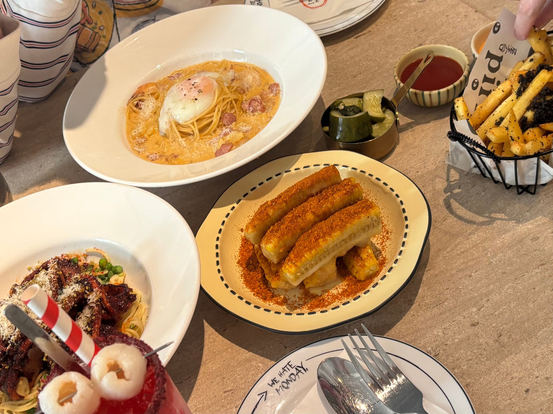 I Hate Monday All Day Dining Da Nang