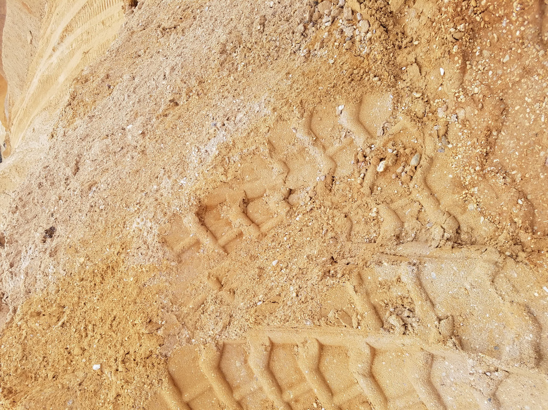 Economy Inn & Suites