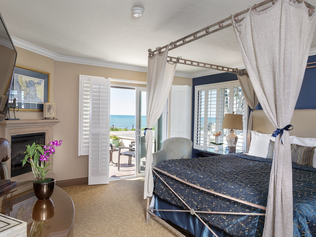 坎布里亚酒店住宿-蓝海豚酒店