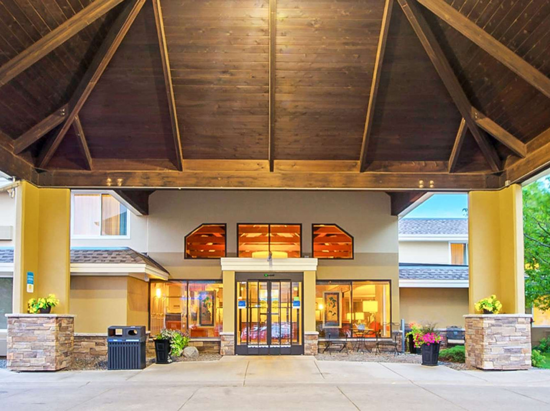 Comfort Inn West主图