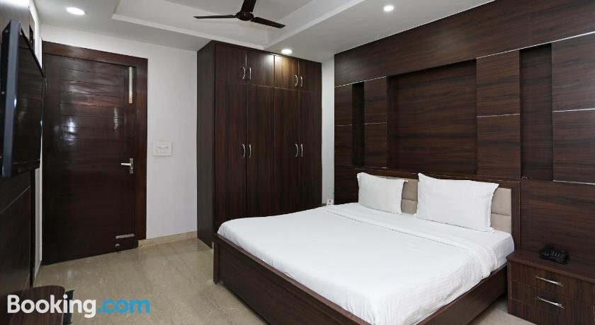 SPOT ON 75219 Ayodhya Guest House