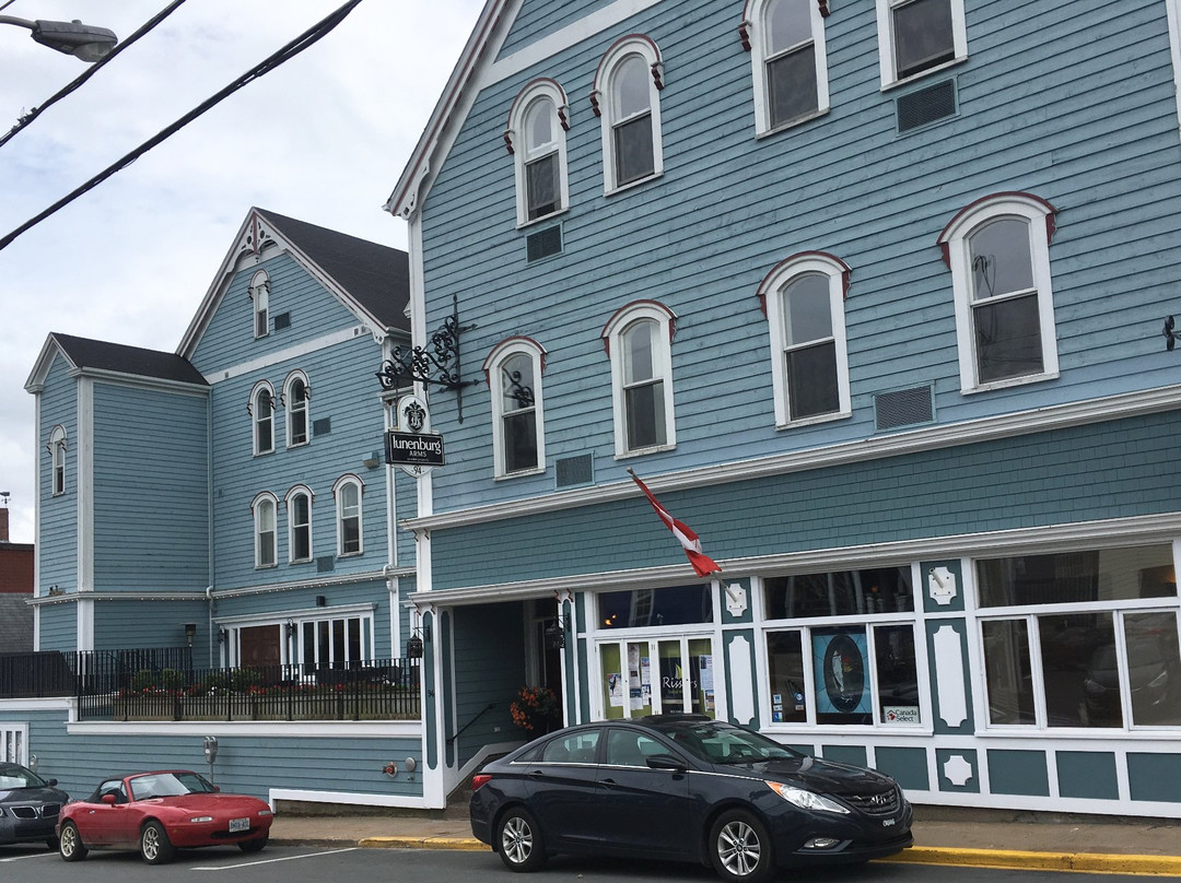 Lunenburg Arms Hotel