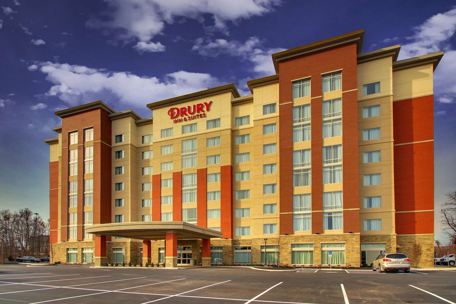 Drury Inn & Suites Columbus Polaris-官方