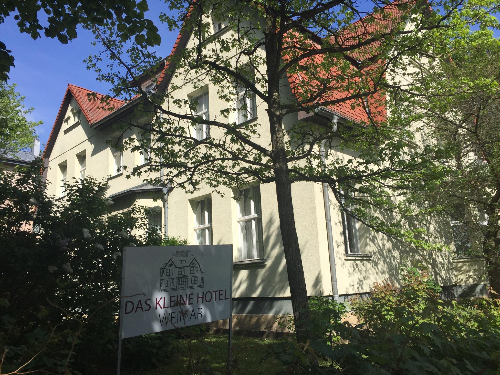 Das Kleine Hotel-官方