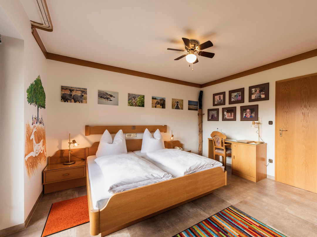 Neukirchen bei Sulzbach-Rosenberg酒店住宿-Hotel Lindenhof