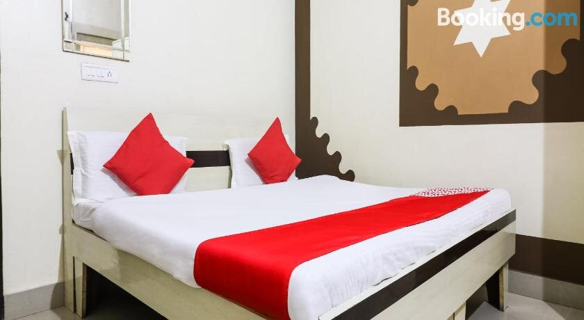 OYO 66710 Green World