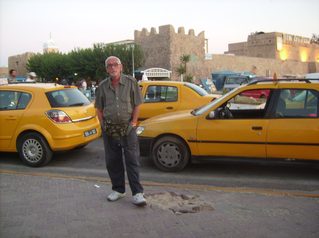 Taxi Bee-哈玛麦德必去景点