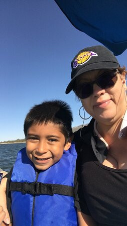 Pleasure Point Marina - Boat Rentals-大熊湖必去景点