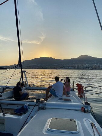 Catamaran Venezia.-班纳玛德纳必去景点