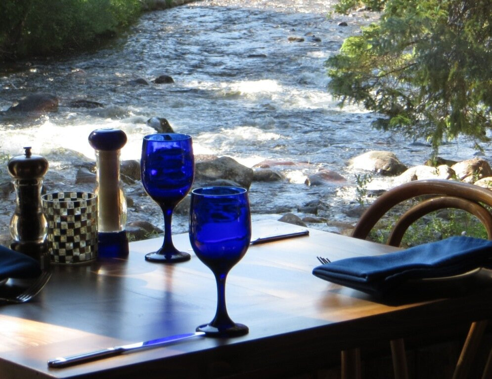 The Historic Rapids Lodge & Restaurant