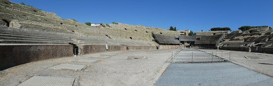 Flavian Amphitheater景点图片