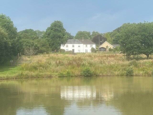 Leworthy Farmhouse-浴室