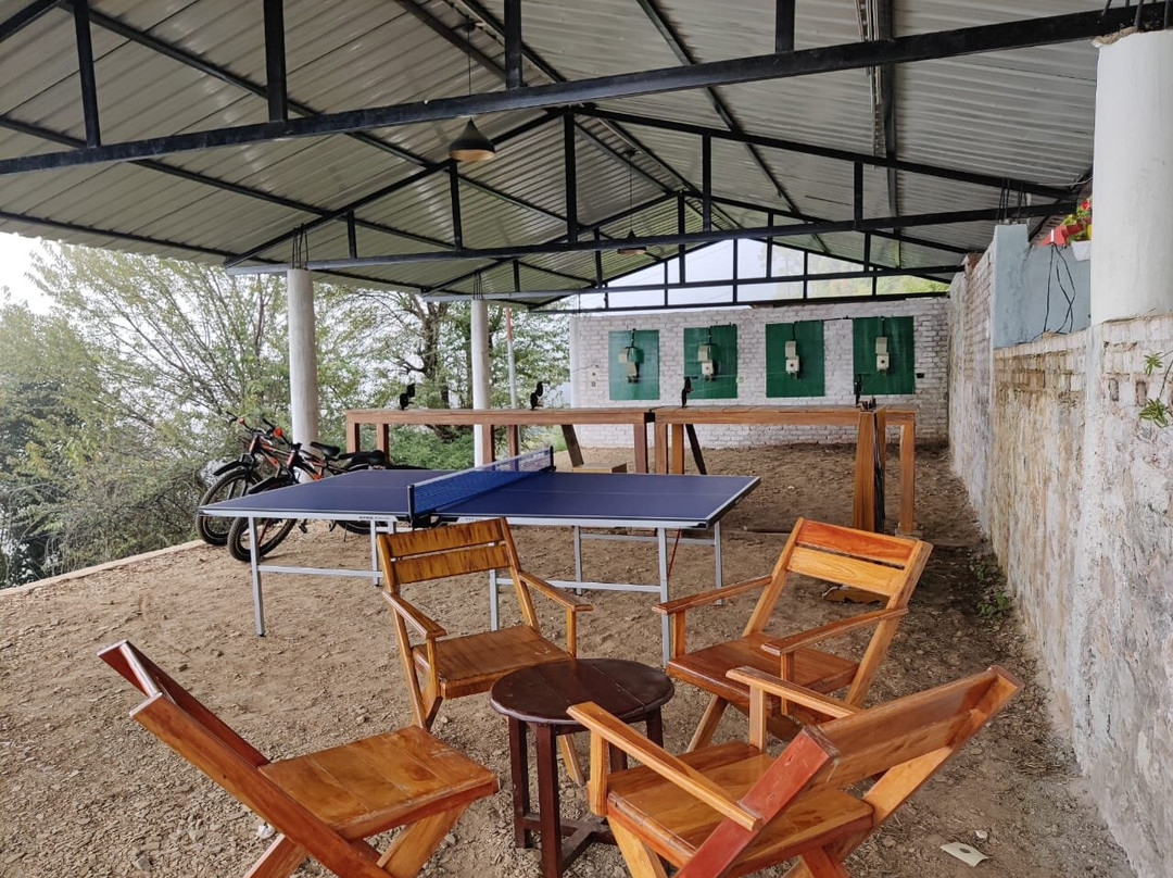 Huts And Hats Resort