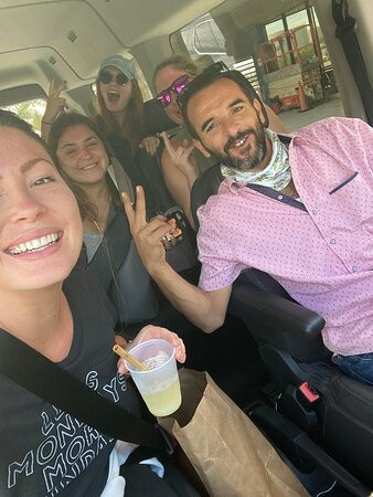 Abraham Taxi and Tours Services-夏洛特阿马利亚必去景点