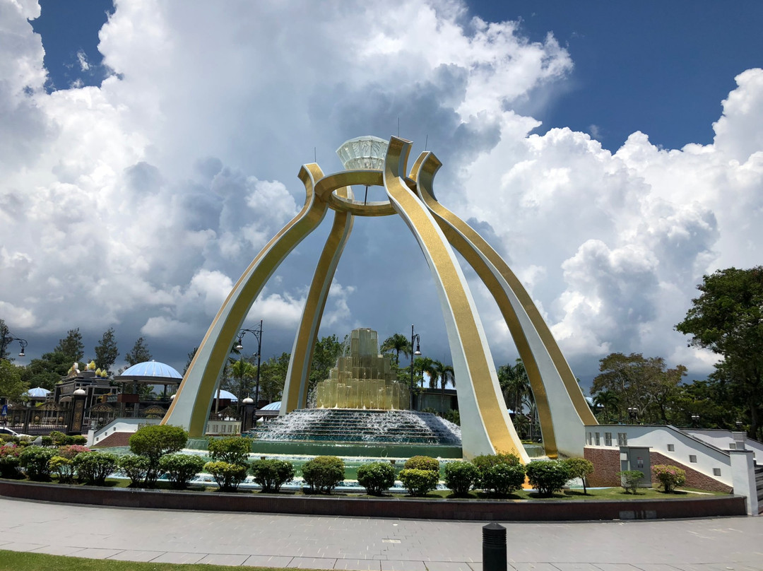 Jerudong's Crystal Arch景点图片