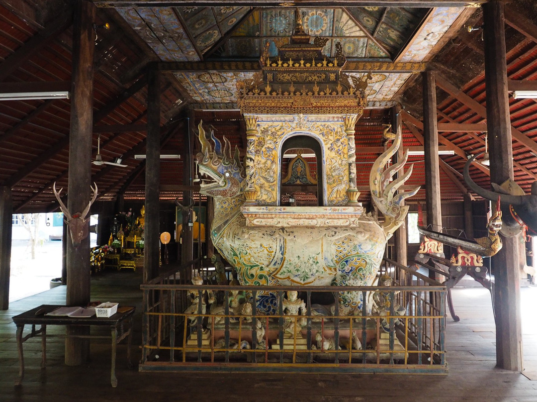 强奈旅游景点-Lion Pulpit at Ban Chi Thuan