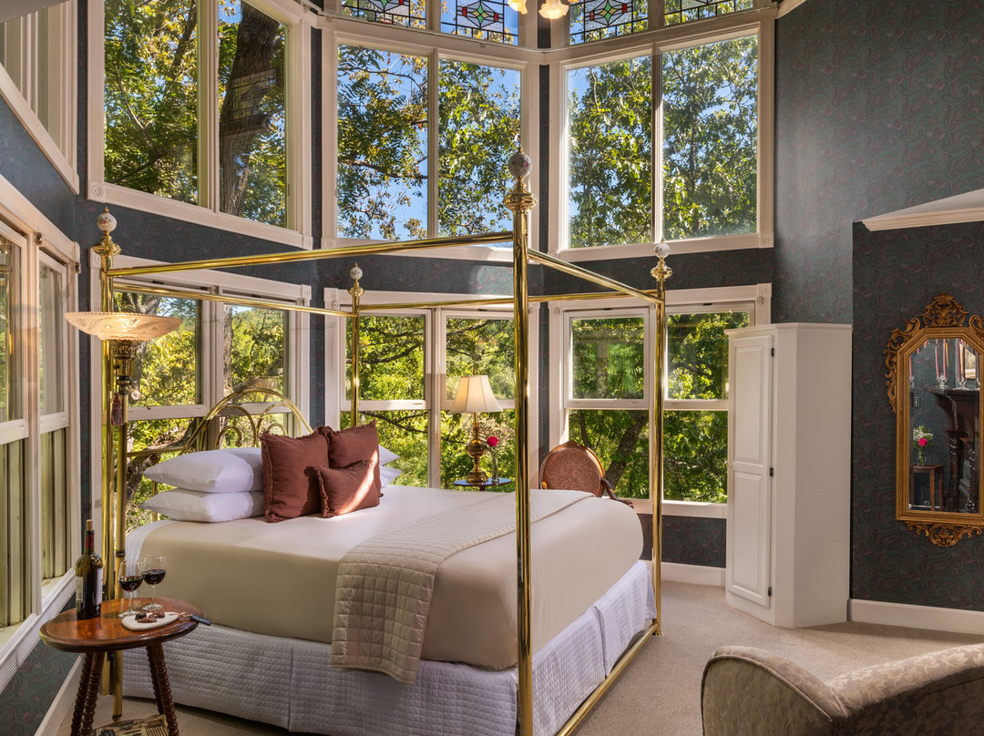 Eagle Rock酒店住宿-Arsenic and Old Lace Bed & Breakfast Inn