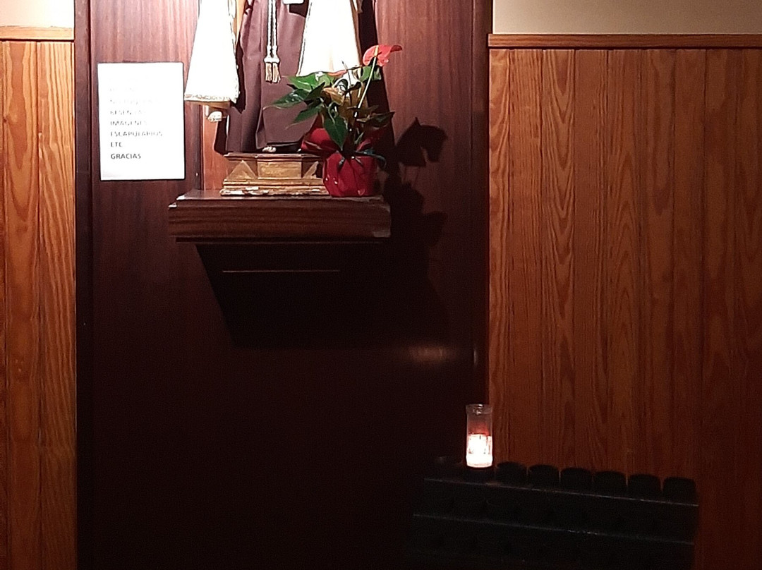 Parroquia de San Vicente Mártir-Sant Vicenc dels Horts必去景点