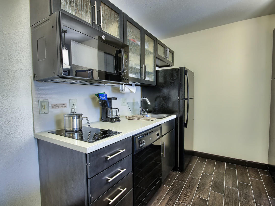 Candlewood Suites Columbus - Grove City by IHG主图