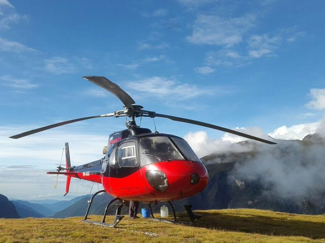 Everest Base Camp Helicopter Tour景点图片