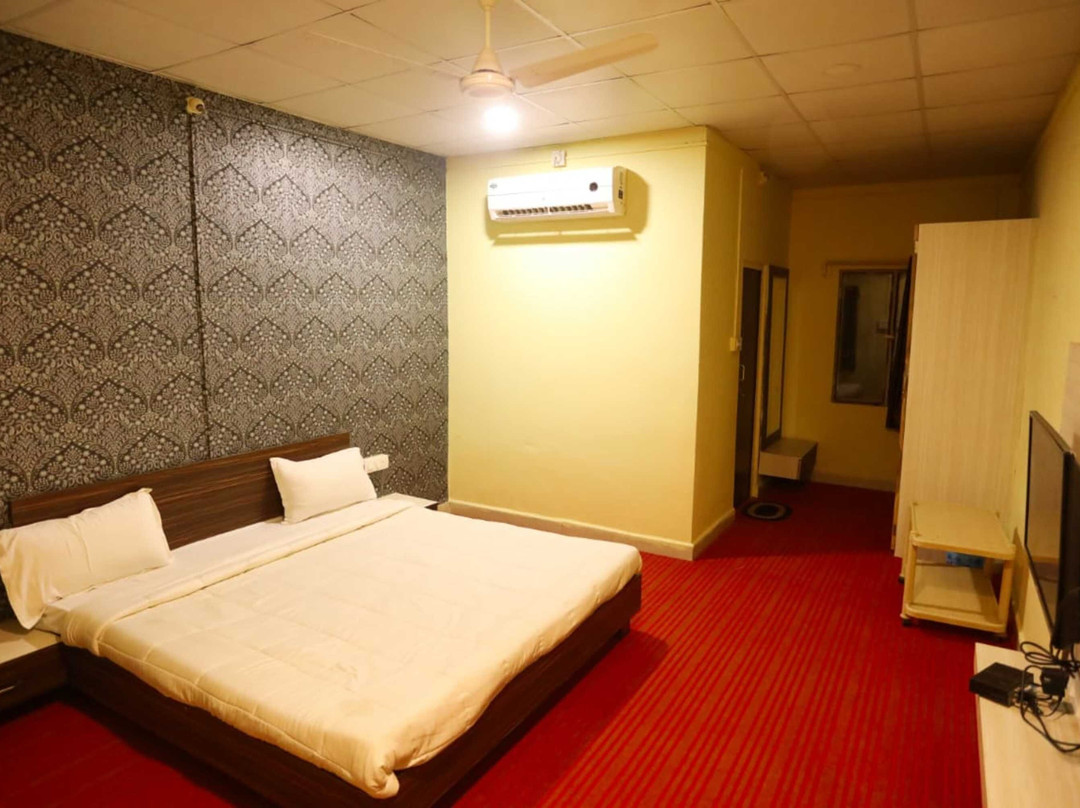 Narmada Hills Resort主图