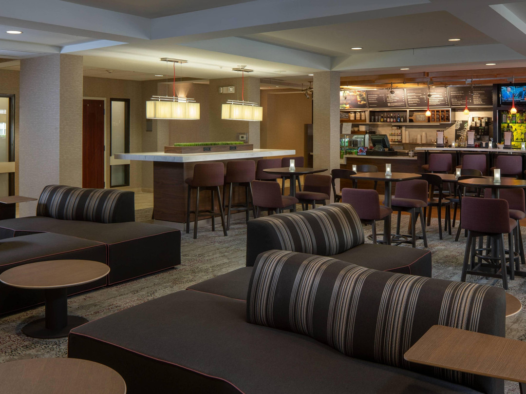 Courtyard By Marriott Baton Rouge South主图