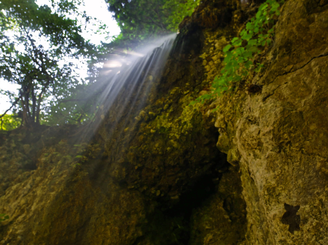 Hishino Onsengo Fudo Fall