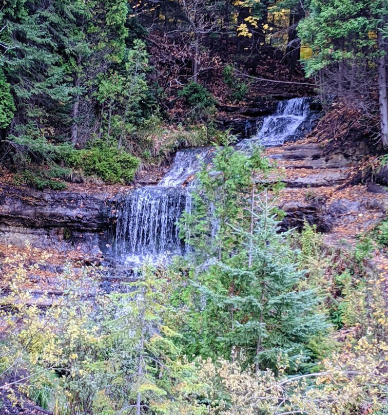 Alger Falls-缪尼辛必去景点