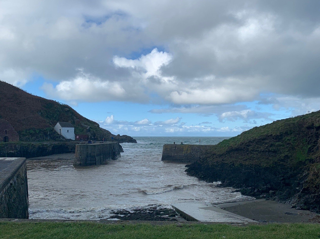Porthgain Harbour景点图片