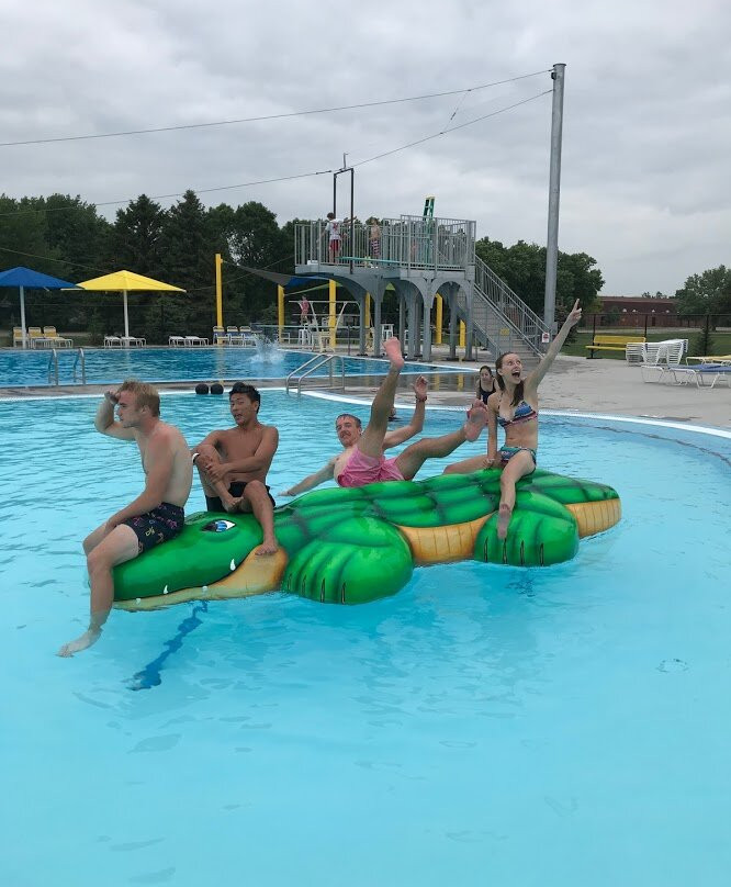 All Seasons Center: Siouxnami Waterpark and Vernon Arena-Sioux Center必去景点