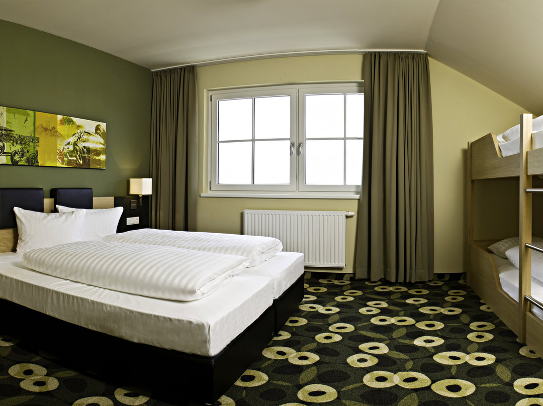Lindner Hotel Nürburgring Motorsport主图