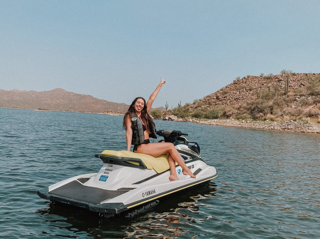 Barlett Lake Marina-凯尔福利必去景点