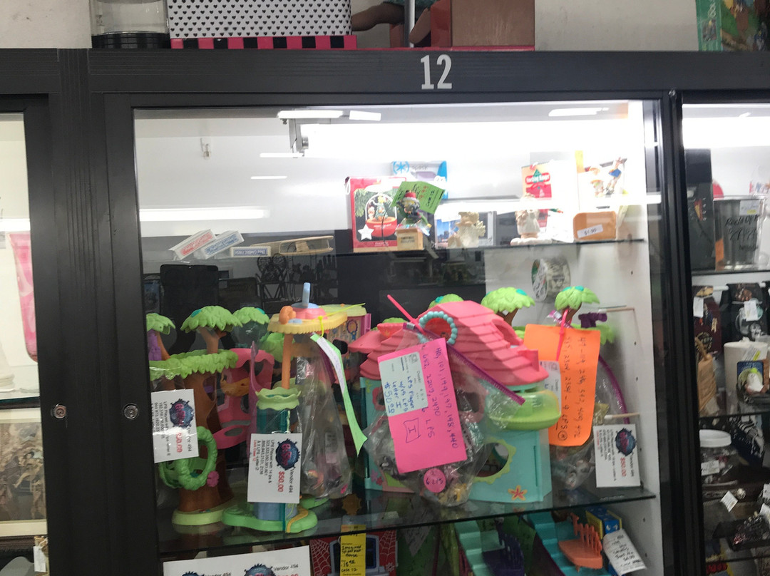 Brass Armadillo Antique Mall-凤凰城必去景点